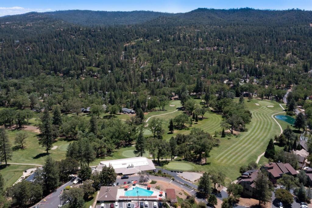 New Luxury Lake House In Pine Mountain Lake Close To Yosemite! Perfect For All Seasons! Great For Retreats, Getaways, Celebrations, And More! Groveland Ngoại thất bức ảnh