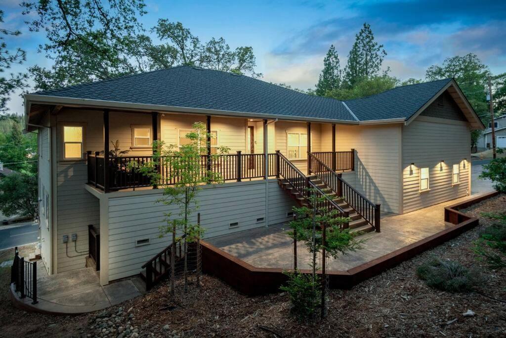 New Luxury Lake House In Pine Mountain Lake Close To Yosemite! Perfect For All Seasons! Great For Retreats, Getaways, Celebrations, And More! Groveland Ngoại thất bức ảnh