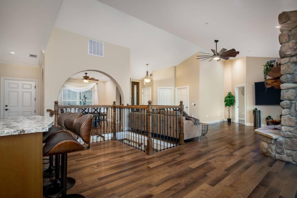 New Luxury Lake House In Pine Mountain Lake Close To Yosemite! Perfect For All Seasons! Great For Retreats, Getaways, Celebrations, And More! Groveland Ngoại thất bức ảnh
