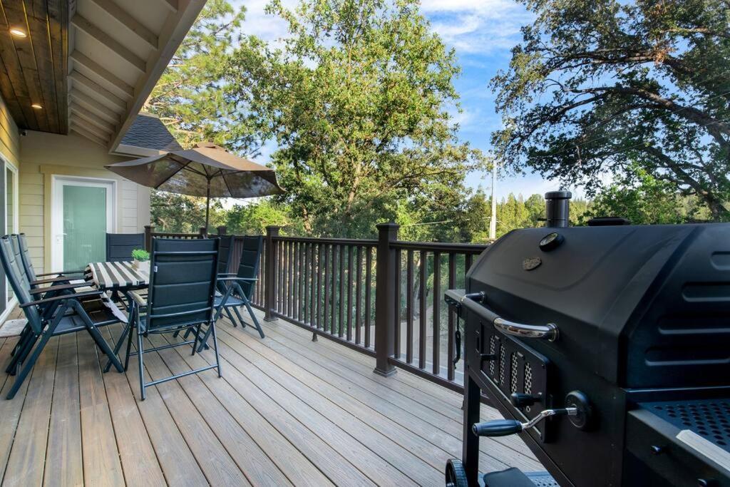 New Luxury Lake House In Pine Mountain Lake Close To Yosemite! Perfect For All Seasons! Great For Retreats, Getaways, Celebrations, And More! Groveland Ngoại thất bức ảnh