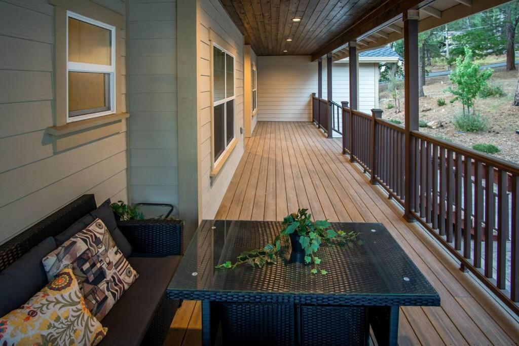 New Luxury Lake House In Pine Mountain Lake Close To Yosemite! Perfect For All Seasons! Great For Retreats, Getaways, Celebrations, And More! Groveland Ngoại thất bức ảnh