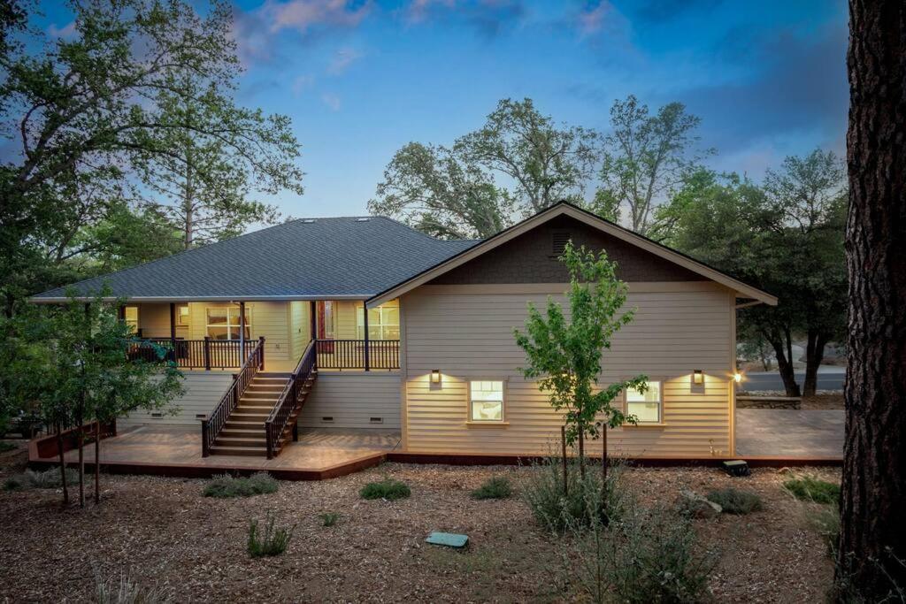 New Luxury Lake House In Pine Mountain Lake Close To Yosemite! Perfect For All Seasons! Great For Retreats, Getaways, Celebrations, And More! Groveland Ngoại thất bức ảnh