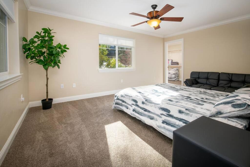 New Luxury Lake House In Pine Mountain Lake Close To Yosemite! Perfect For All Seasons! Great For Retreats, Getaways, Celebrations, And More! Groveland Ngoại thất bức ảnh