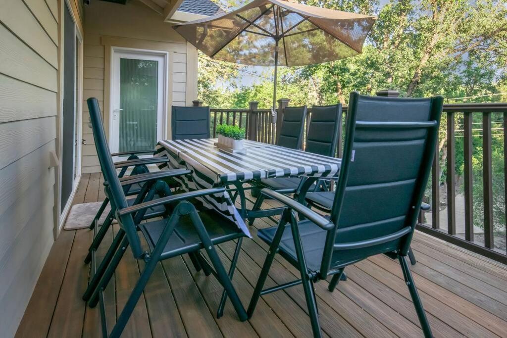 New Luxury Lake House In Pine Mountain Lake Close To Yosemite! Perfect For All Seasons! Great For Retreats, Getaways, Celebrations, And More! Groveland Ngoại thất bức ảnh