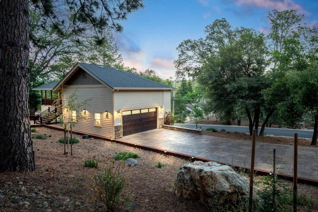 New Luxury Lake House In Pine Mountain Lake Close To Yosemite! Perfect For All Seasons! Great For Retreats, Getaways, Celebrations, And More! Groveland Ngoại thất bức ảnh