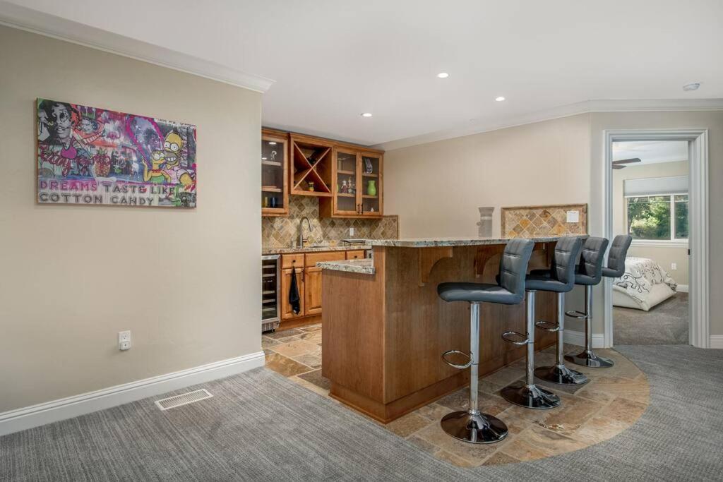 New Luxury Lake House In Pine Mountain Lake Close To Yosemite! Perfect For All Seasons! Great For Retreats, Getaways, Celebrations, And More! Groveland Ngoại thất bức ảnh