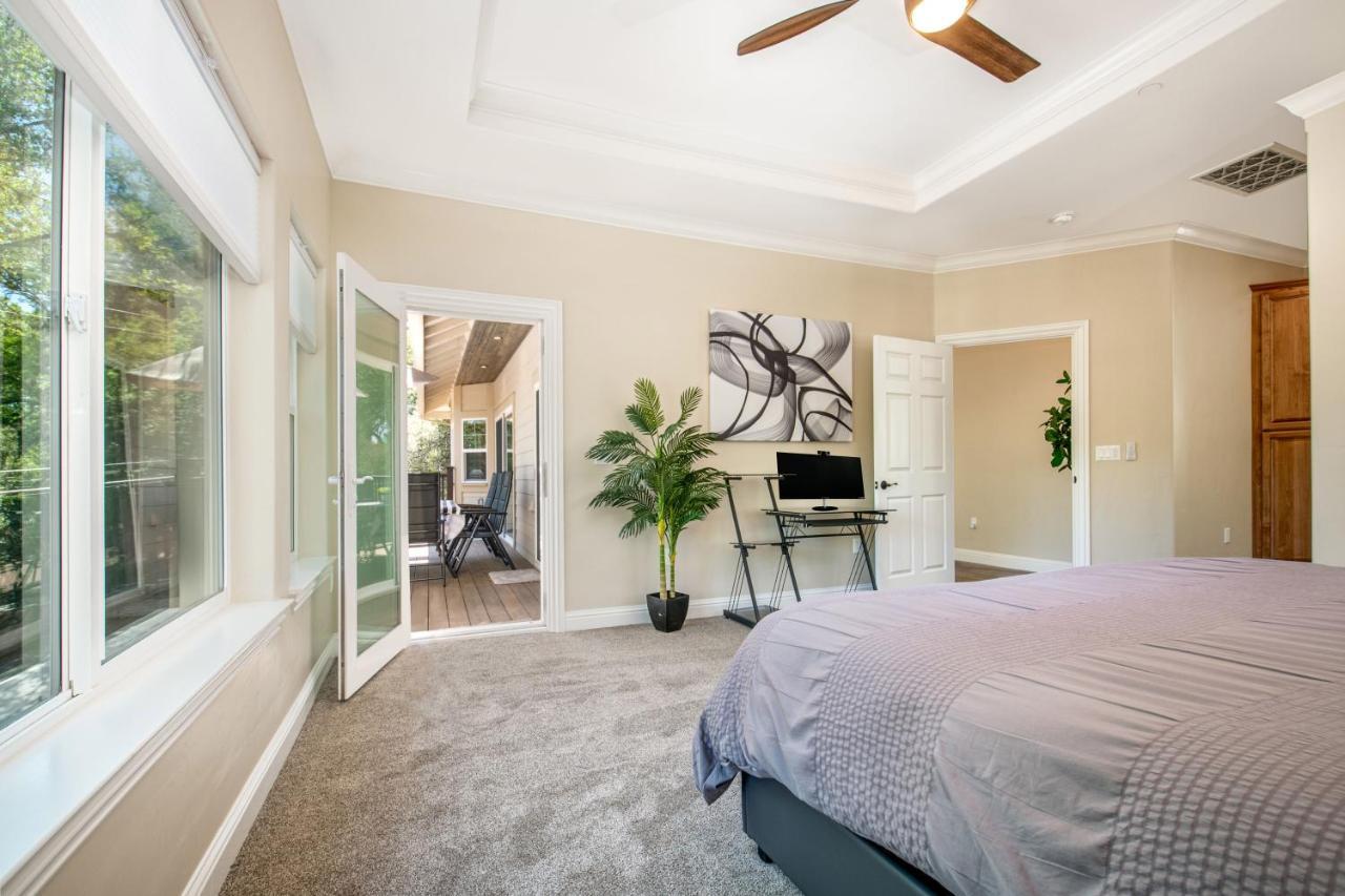 New Luxury Lake House In Pine Mountain Lake Close To Yosemite! Perfect For All Seasons! Great For Retreats, Getaways, Celebrations, And More! Groveland Ngoại thất bức ảnh