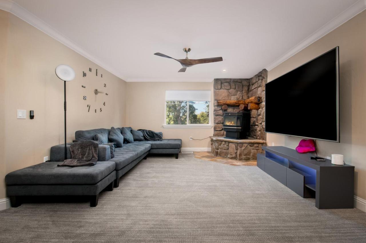 New Luxury Lake House In Pine Mountain Lake Close To Yosemite! Perfect For All Seasons! Great For Retreats, Getaways, Celebrations, And More! Groveland Ngoại thất bức ảnh